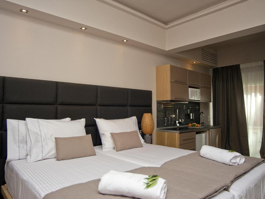 Ionian Eye Design & Apartment