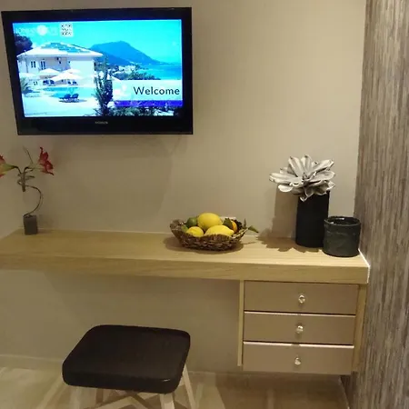 Ionian Eye Design Studios & Spa Mesongí Room photo
